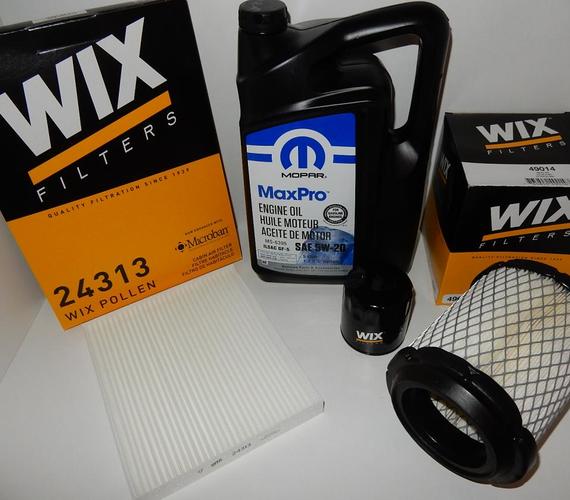 Zestaw Serwisowy Mopar 5W20 5l + Filtry Wix Jeep Patriot 2