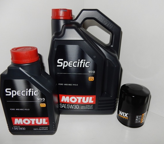 MOTUL 5W30 6L + FILTR OLEJU WIX 57502