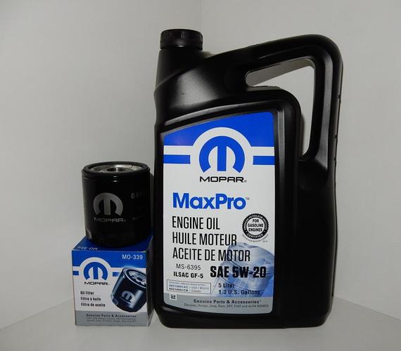 MOPAR 5W20 5L + FILTR OLEJU 04892339AB